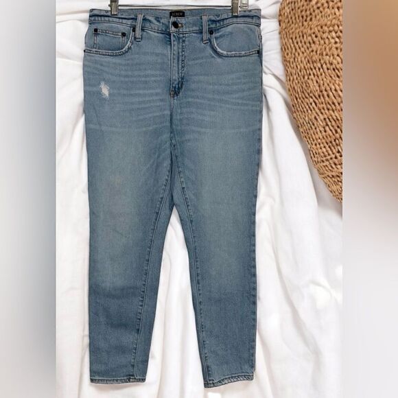J.Crew 9" Mid-Rise Skinny Jeans Stretch Light Wash - Size 29 distressed - Picture 1 of 5